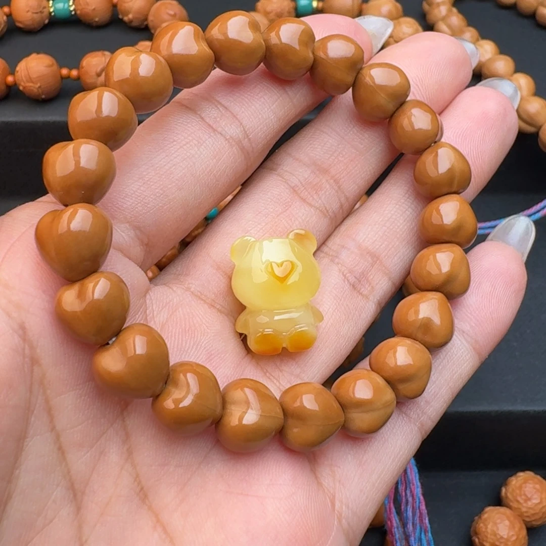 赵***子猴头核桃吊坠爱心手串➕蜡蜡小熊