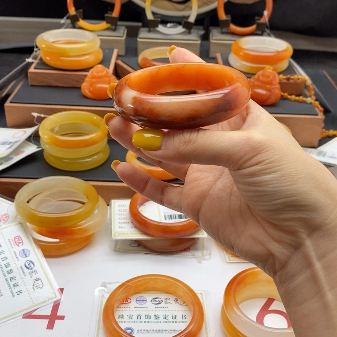 石英质玉（黄龙玉）未镶嵌手镯56
