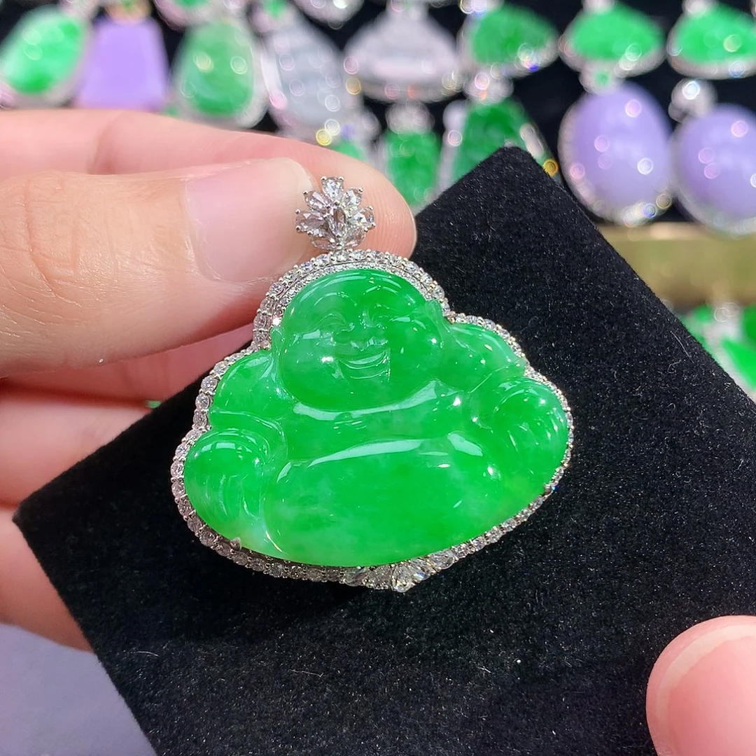 翡翠18K金镶嵌颈饰