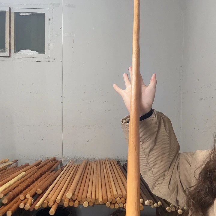 小***新秦岭石山红荀子鞭杆棍