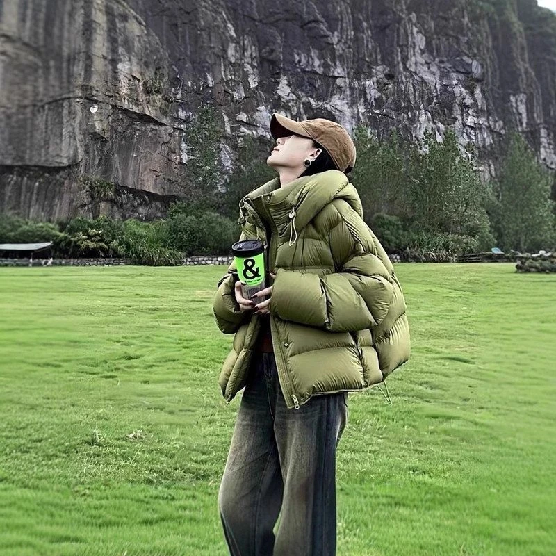 泡芙龟背绿色短款羽绒棉服加厚女年冬季莱姆绿棉袄连帽面包服外套