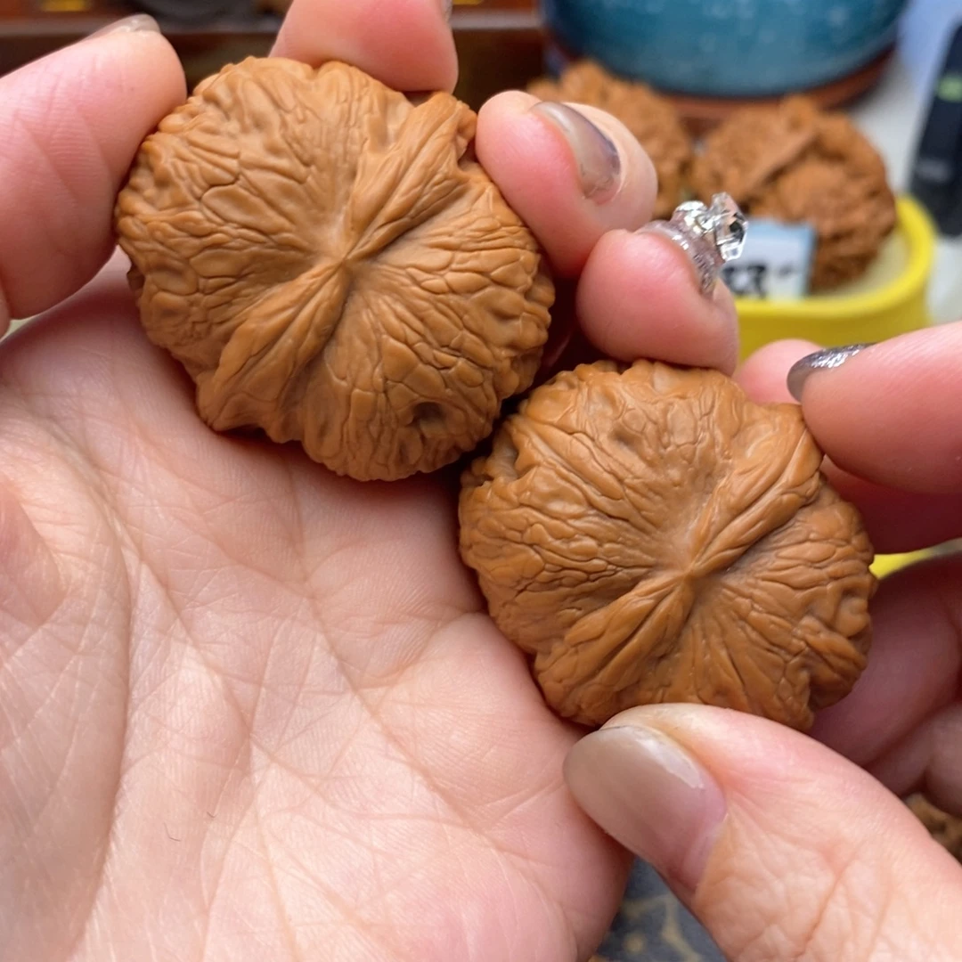 王***师把件文玩核桃800号元宝