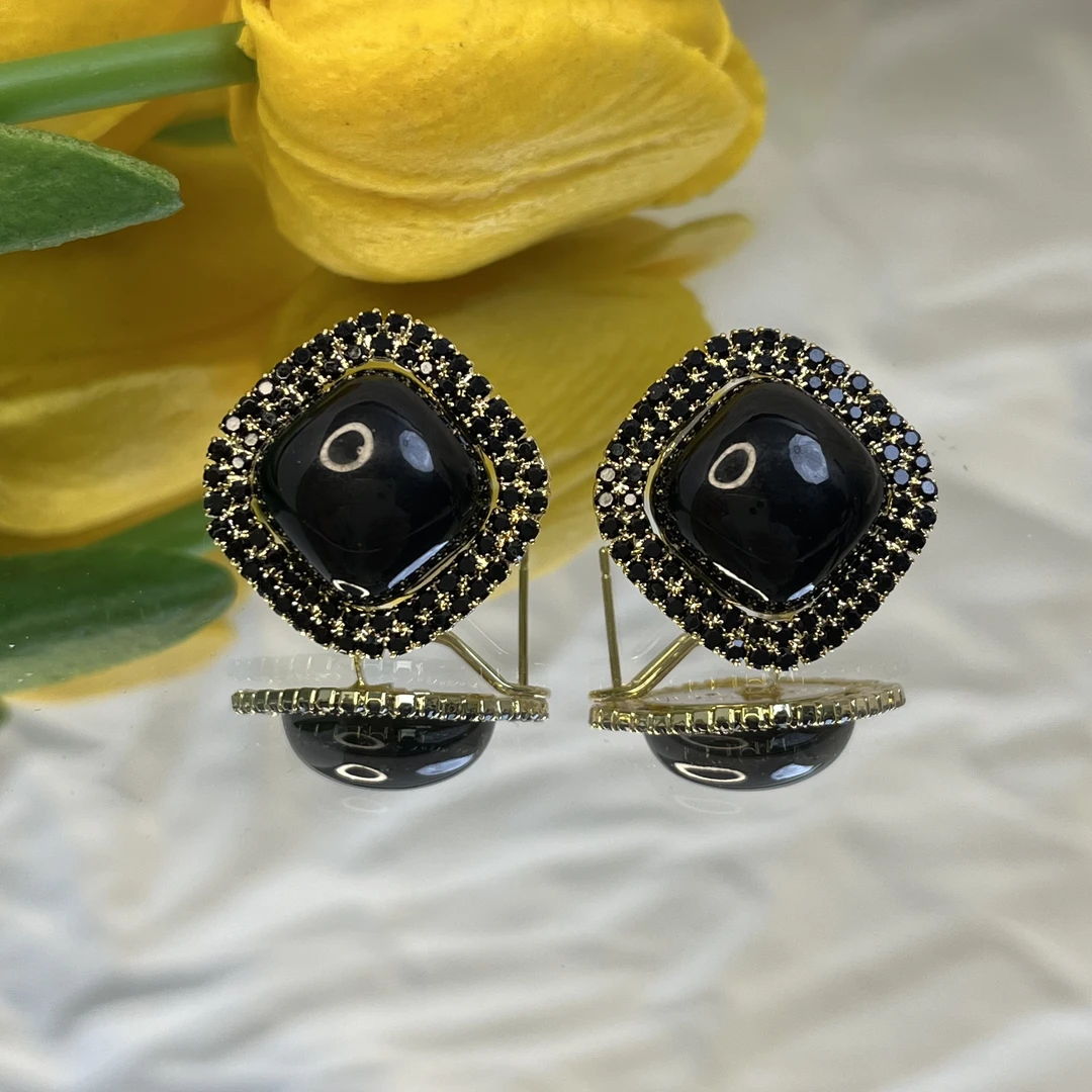 非金属仿珍珠耳饰 日韩女饰品个性轻奢方形风黑色原创设计耳钉