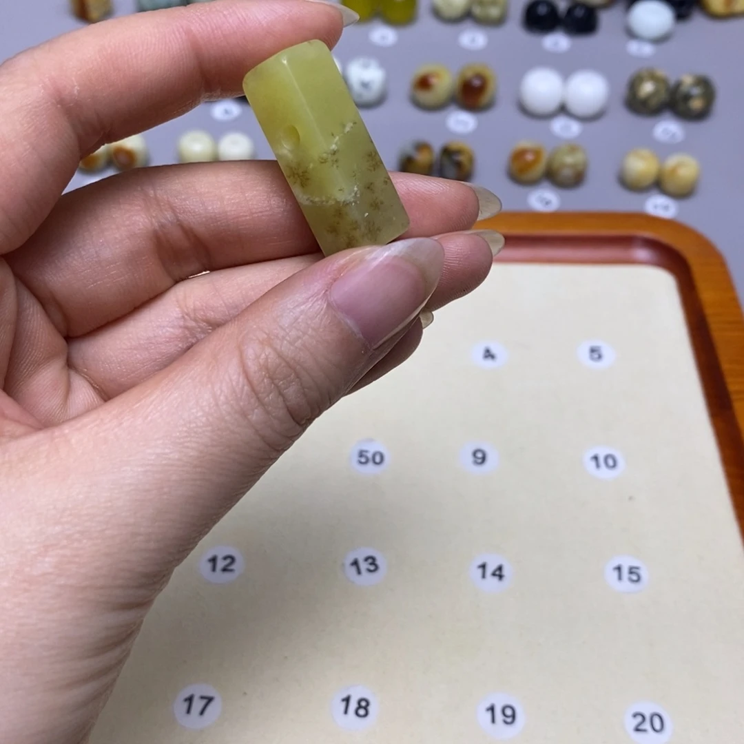 蛇纹石玉配饰合金乐*