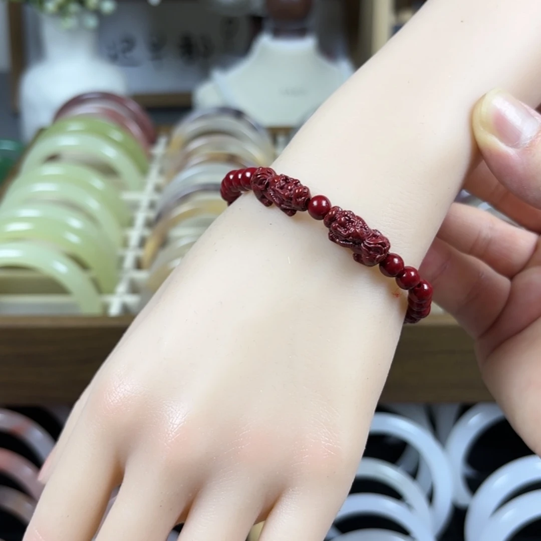 透闪石质玉手串未镶嵌