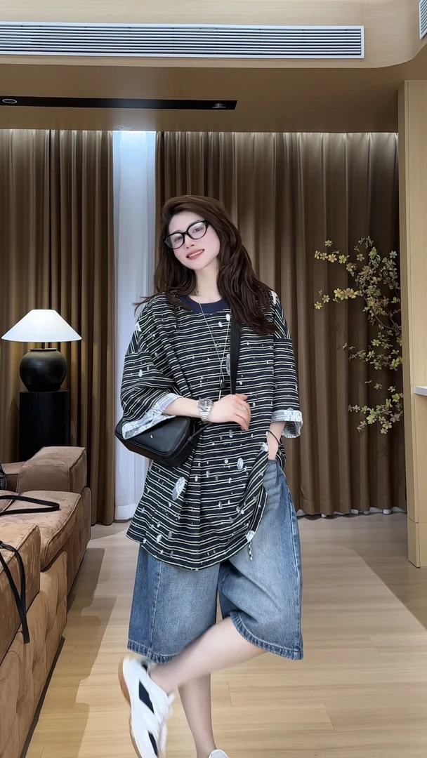 月月不吃鱼2025春夏小众设计极简内里蕾丝百搭条纹T恤 2504C1644