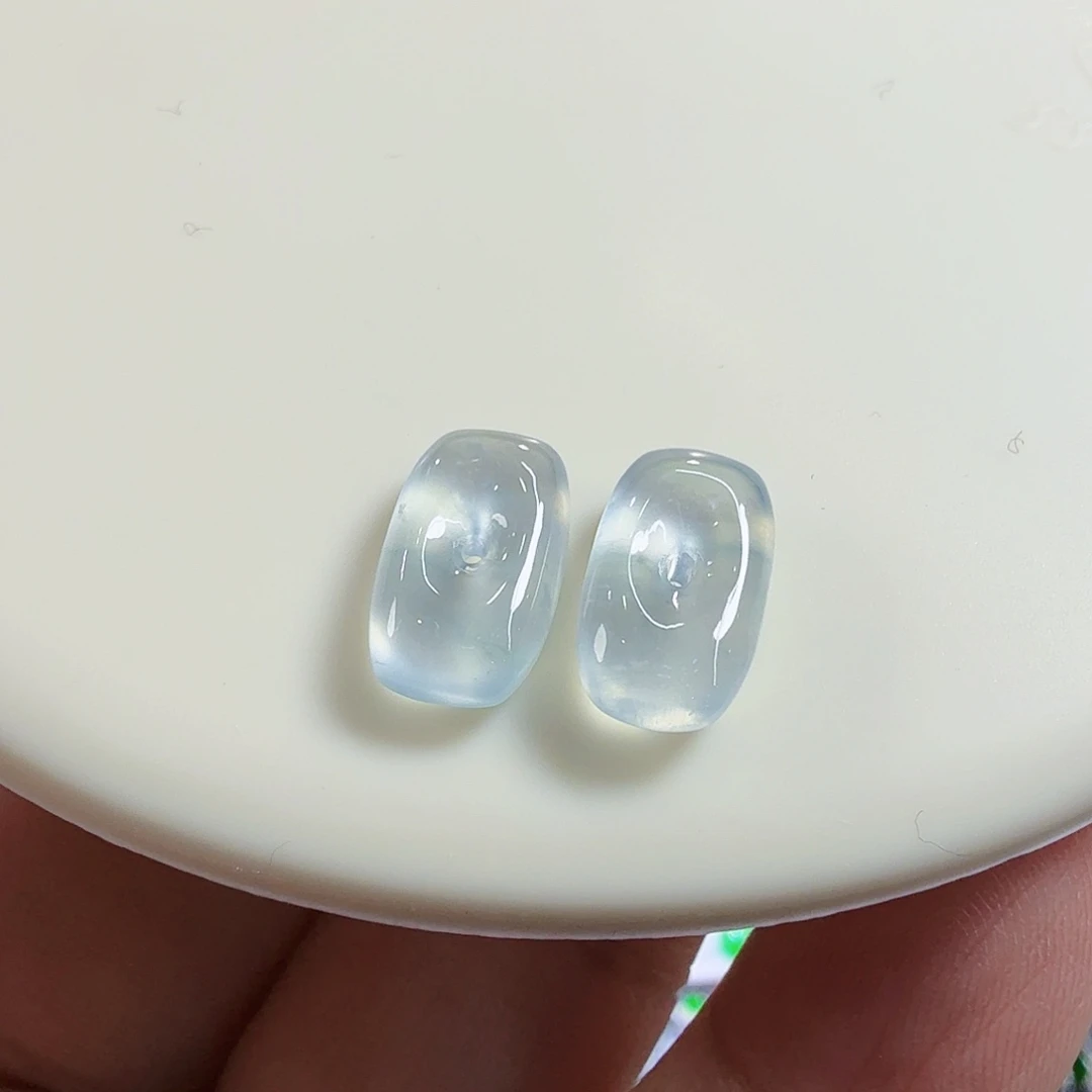 翡翠未镶嵌颈饰裸石