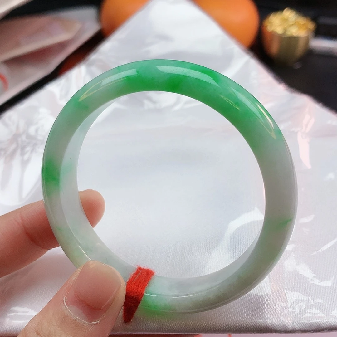 翡翠手镯未镶嵌53圈2452