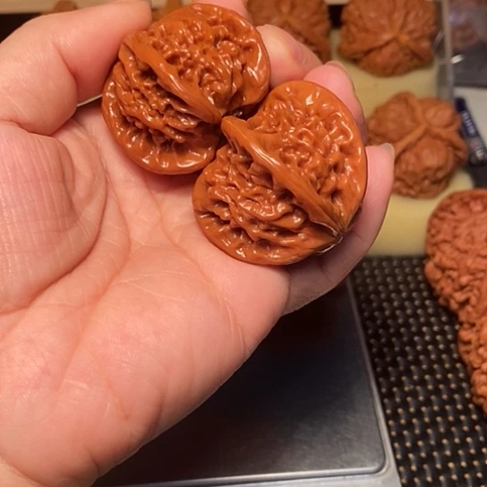刚***哥文玩核桃吊坠核桃