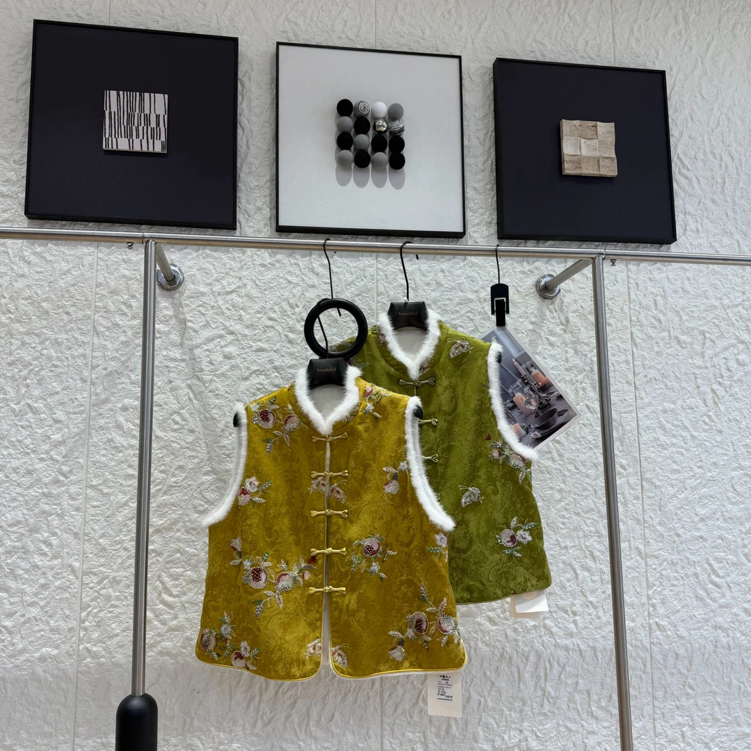 国风刺绣盘扣马甲女 新中式毛边无袖坎肩-25898