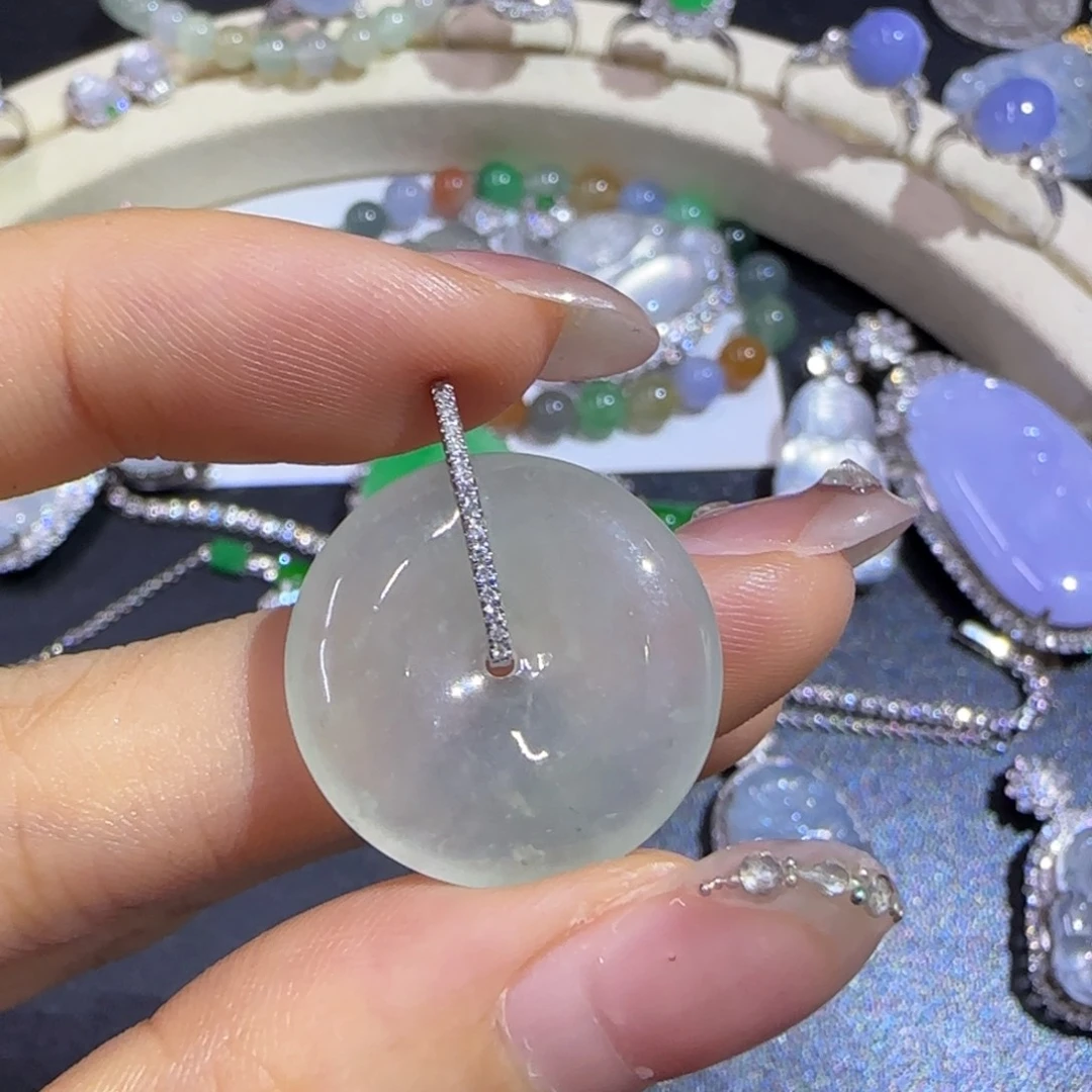 翡翠18K金镶嵌颈饰精品