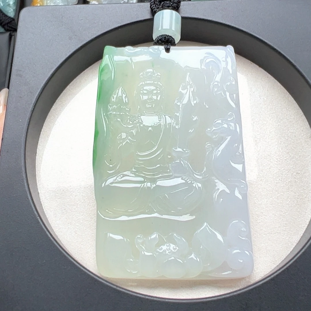 颈饰未镶嵌翡翠虚空