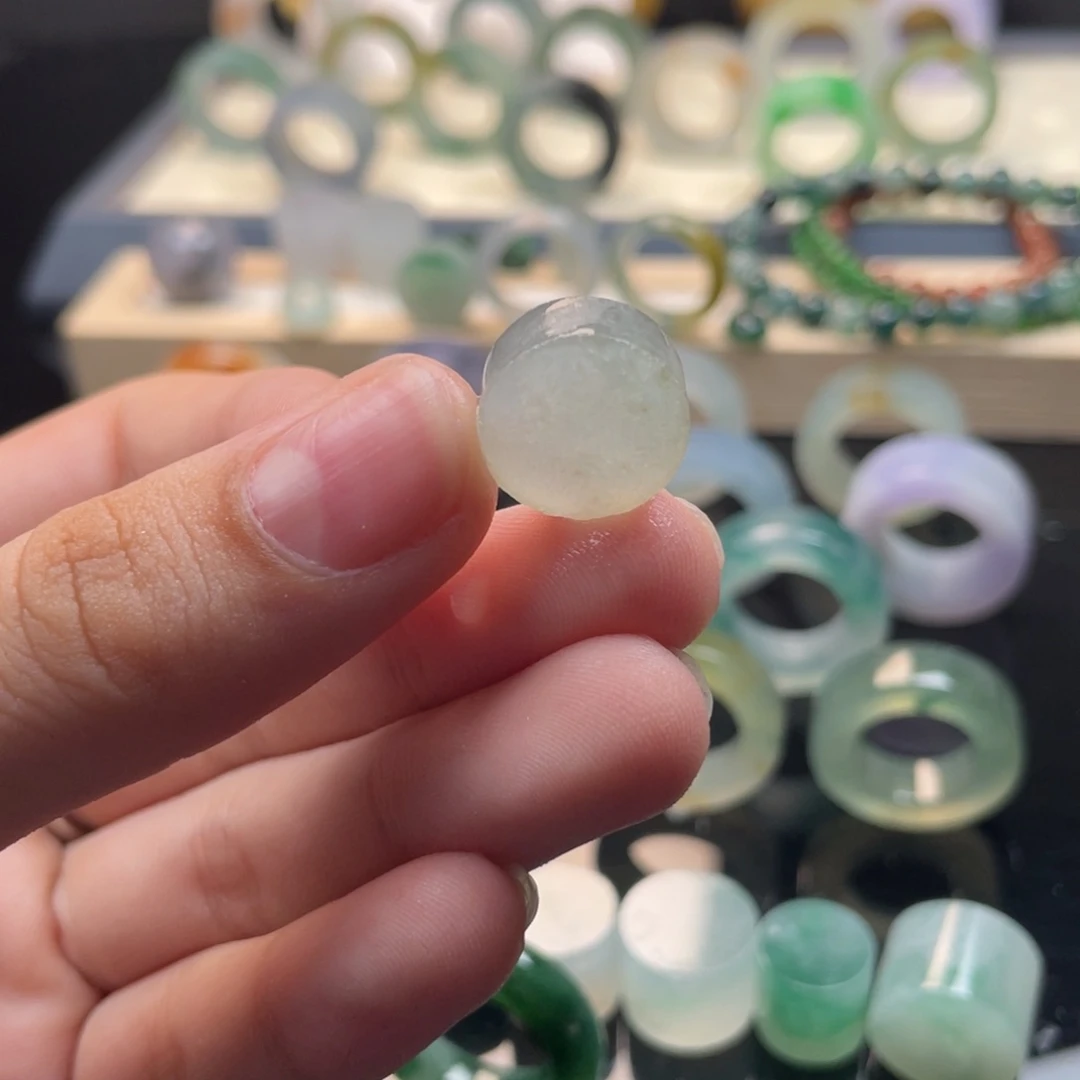 未镶嵌定制翡翠白月光