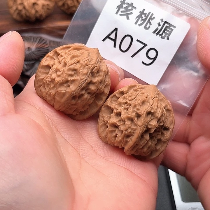 把件文玩核桃玲珑37