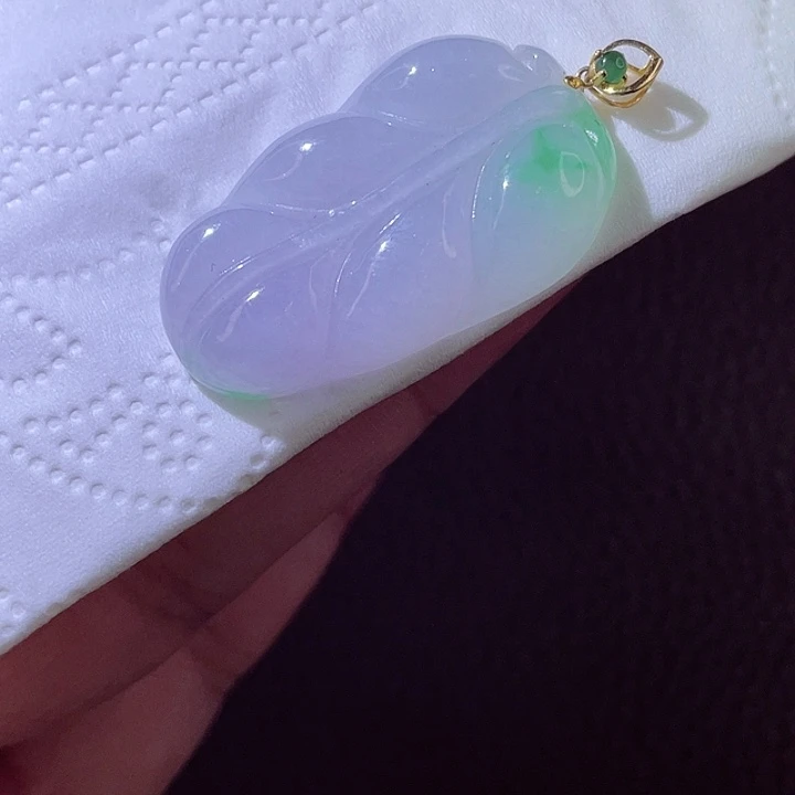 颈饰18K金镶嵌翡翠翡翠