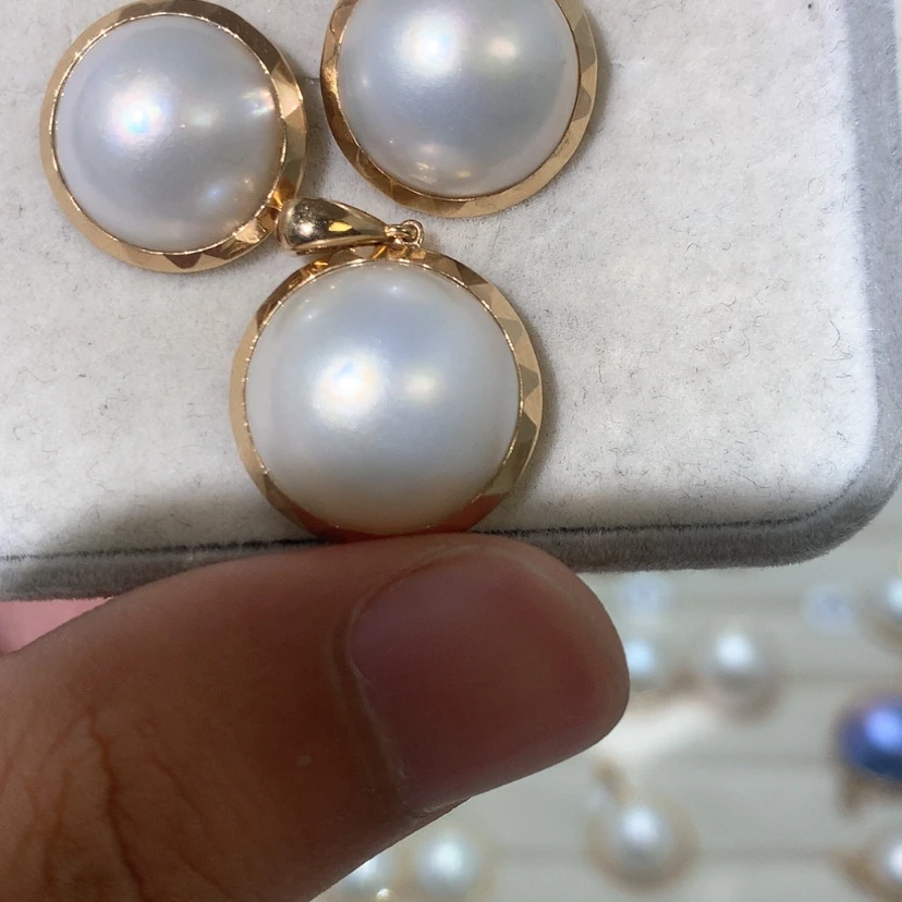 【闪购商品】耳饰拼合珍珠（马贝珠）18K金镶嵌