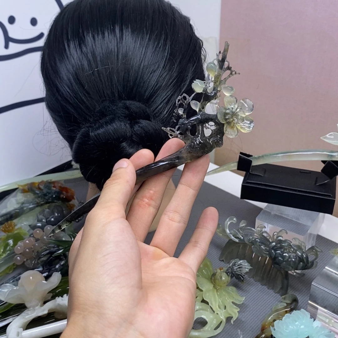 珍***3蛇纹石玉合金发饰