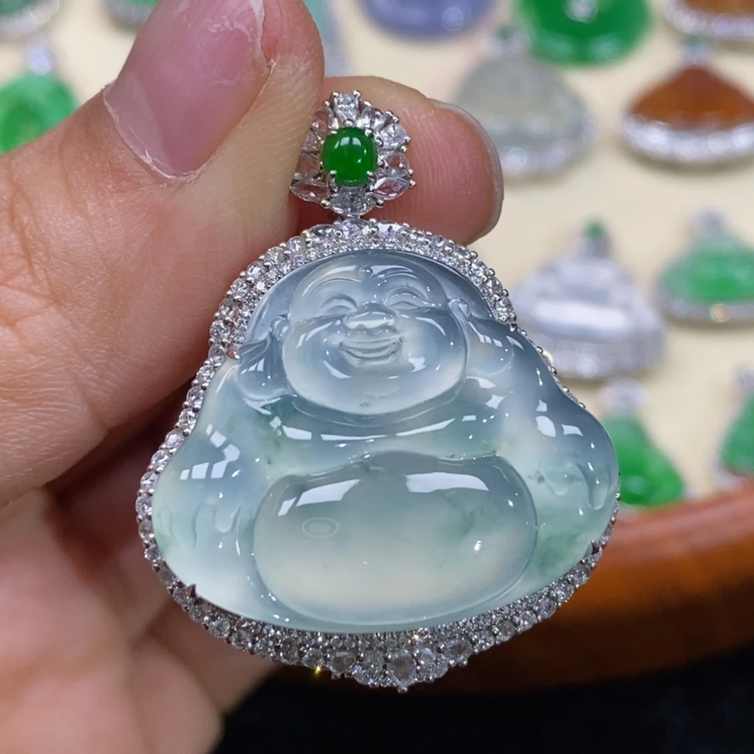 翡翠吊坠(赠链)18K金镶嵌