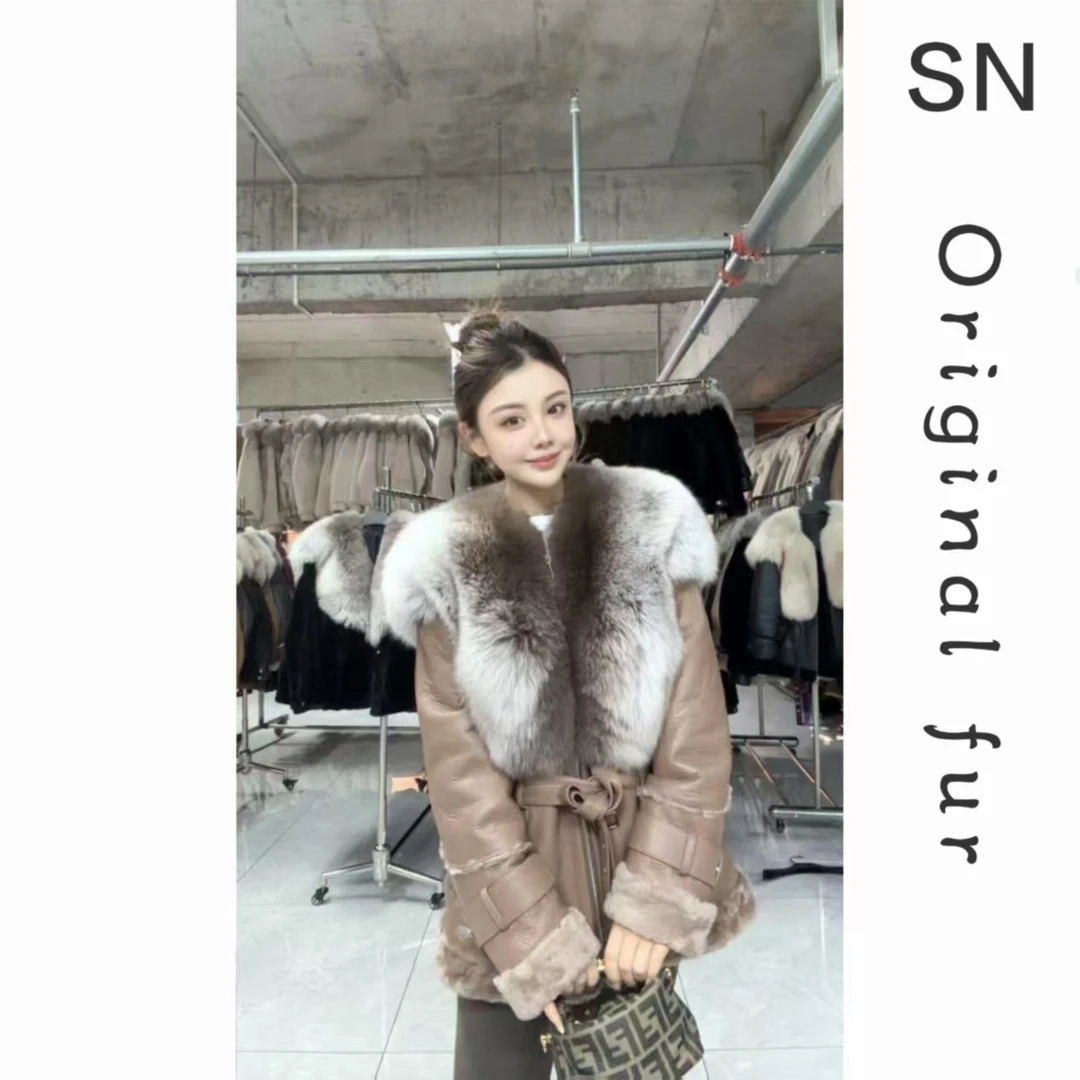 SN原创 SN2329 新款女外套冬季皮毛一体