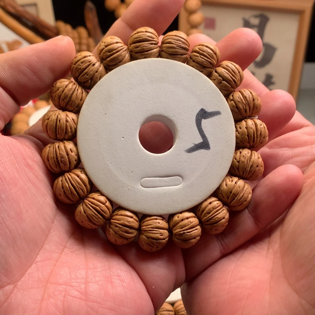 桃核手串【树王纽扣】1.6桃核手串