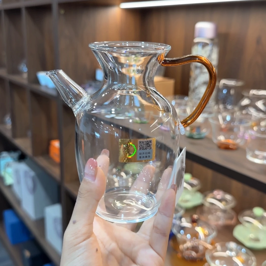 禾器昭然琥珀色。。。