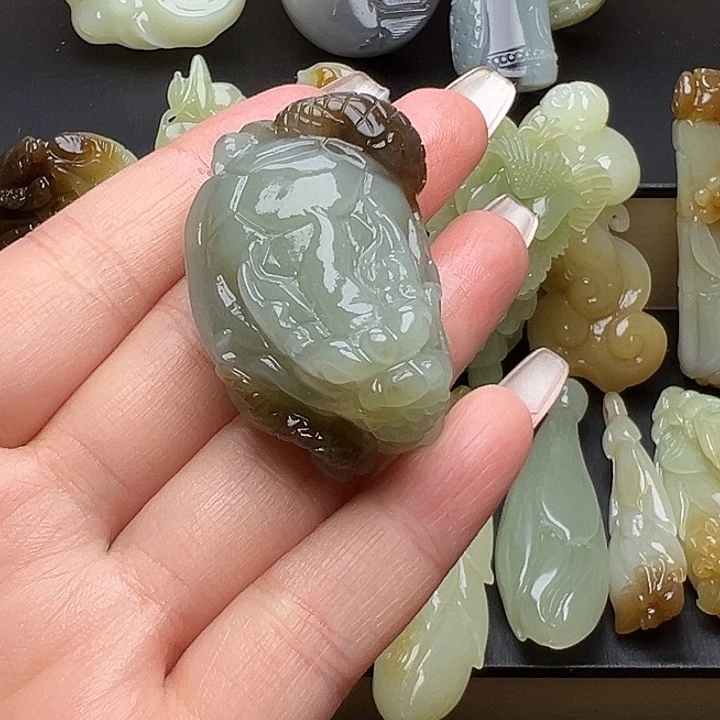 和田玉未镶嵌挂件