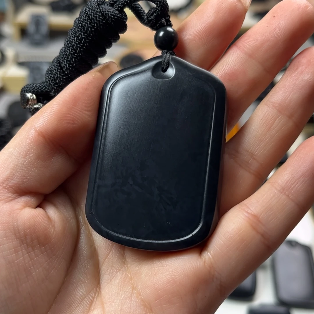 和田玉（墨玉）未镶嵌颈饰46 面包孤品66克左右