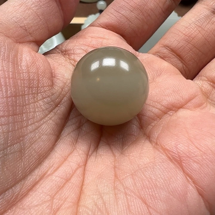 颈饰未镶嵌和田玉且末珠子20