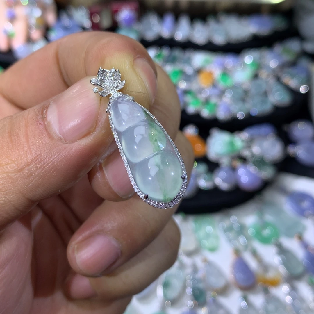 翡翠18K金镶嵌吊坠(不含链)