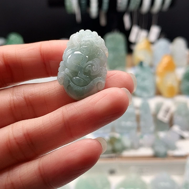 颈饰未镶嵌翡翠2