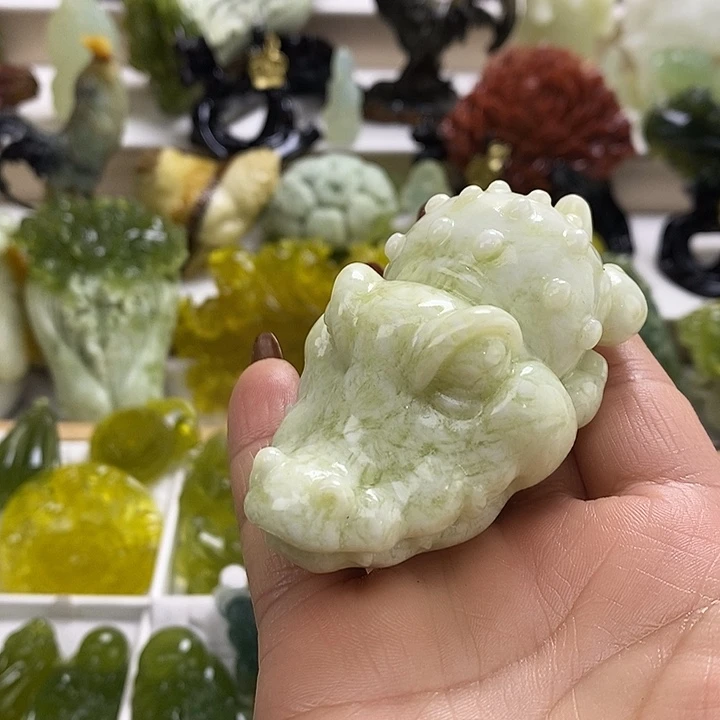 蛇纹石玉未镶嵌手把件