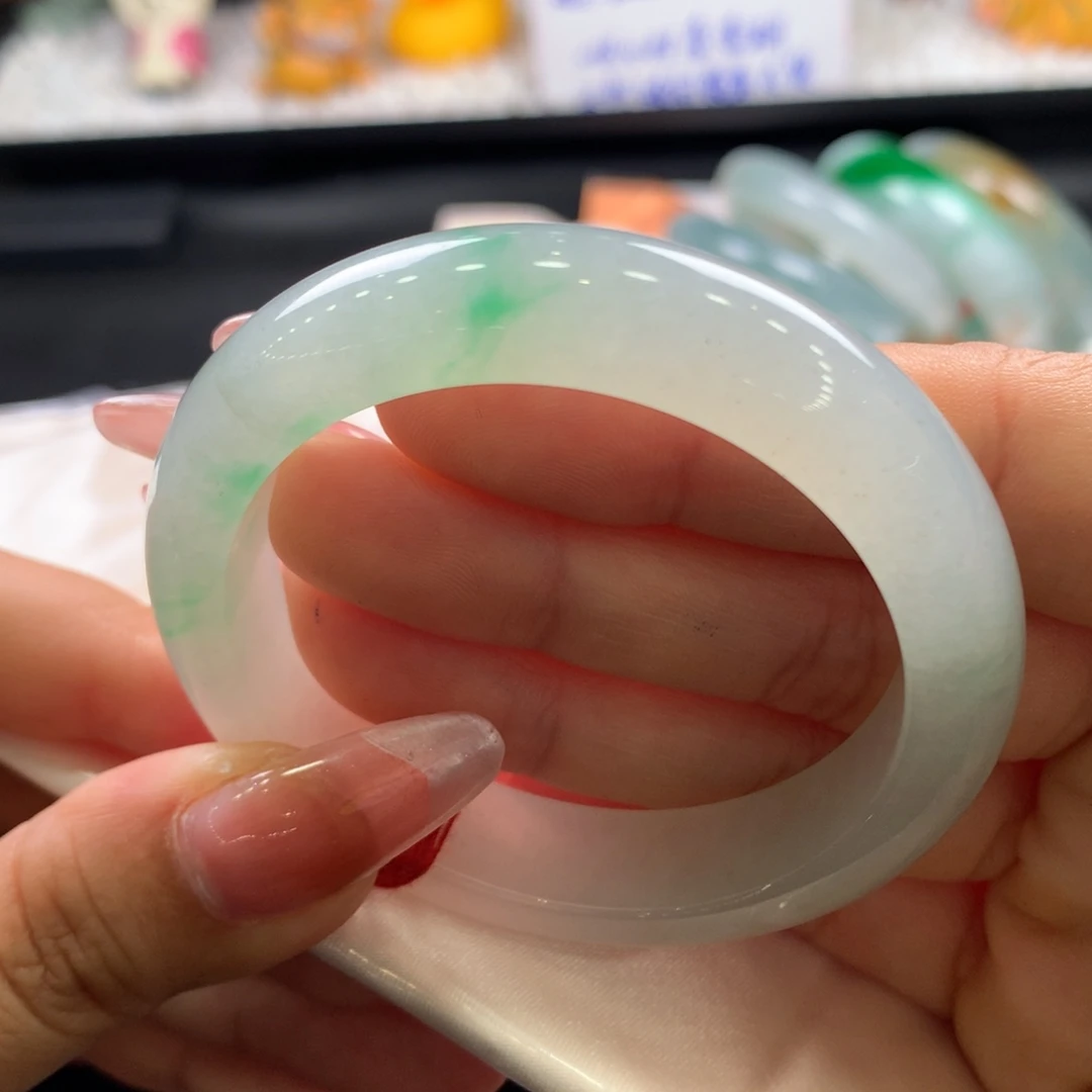 翡翠未镶嵌手镯4号