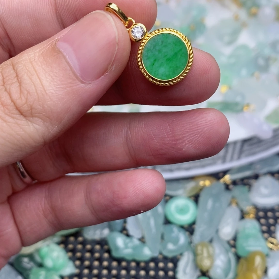 翡翠未镶嵌吊坠(不含链)无事牌