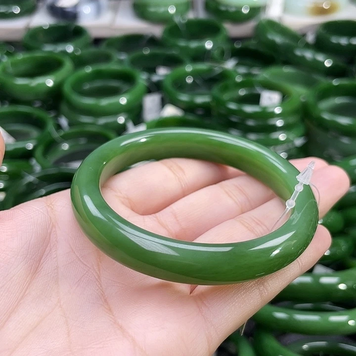 未镶嵌手镯和田玉（碧玉）