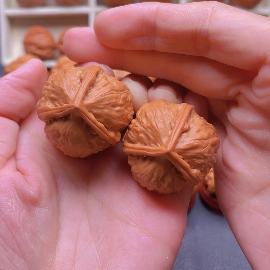 把件文玩核桃球奔