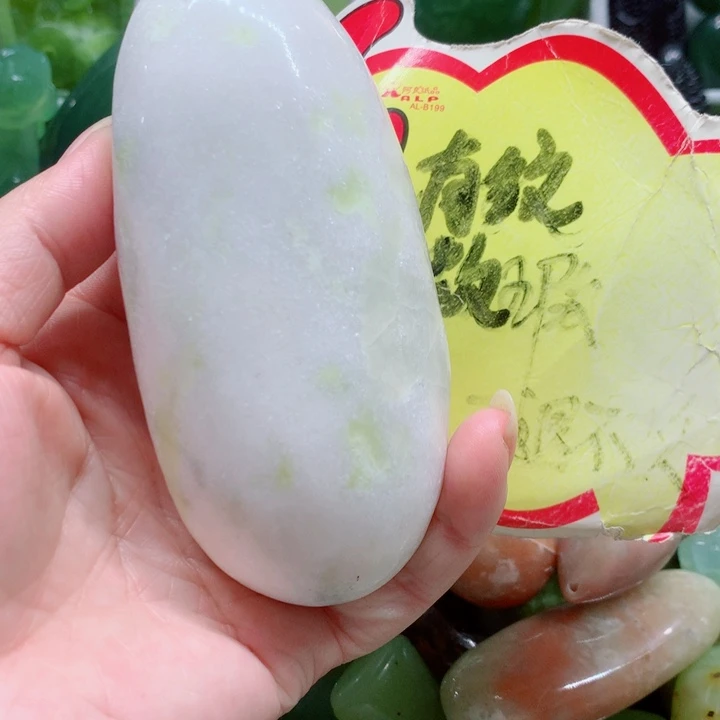 蛇纹石玉未镶嵌手把件