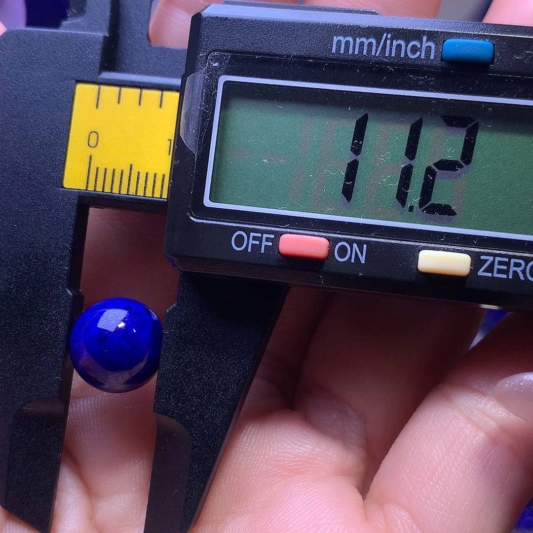 李****青金石未镶嵌精品