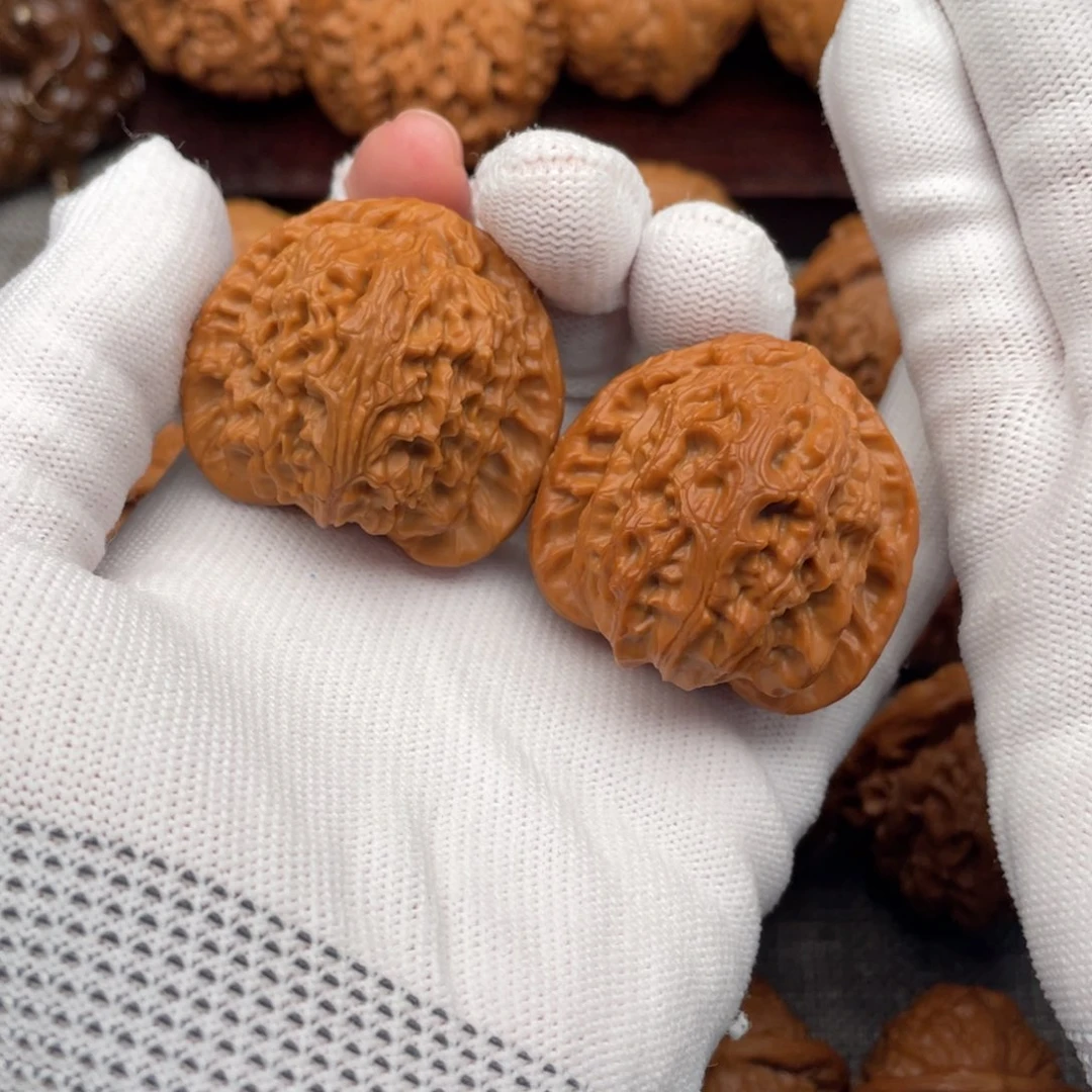 文玩核桃把件41老树三角白全品