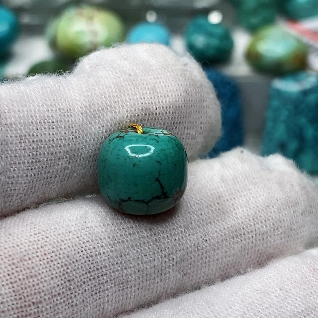 绿松石未镶嵌天然原矿 带武汉地大证书