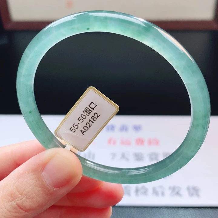 翡翠未镶嵌手镯翡翠手镯51