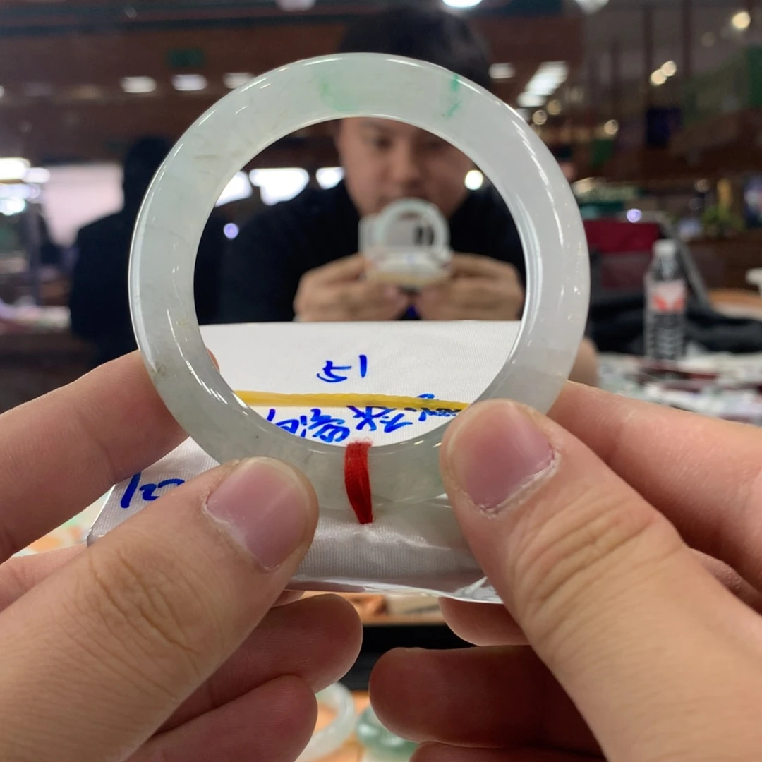 袖***袖翡翠未镶嵌手镯天然a货翡翠手镯圆条51