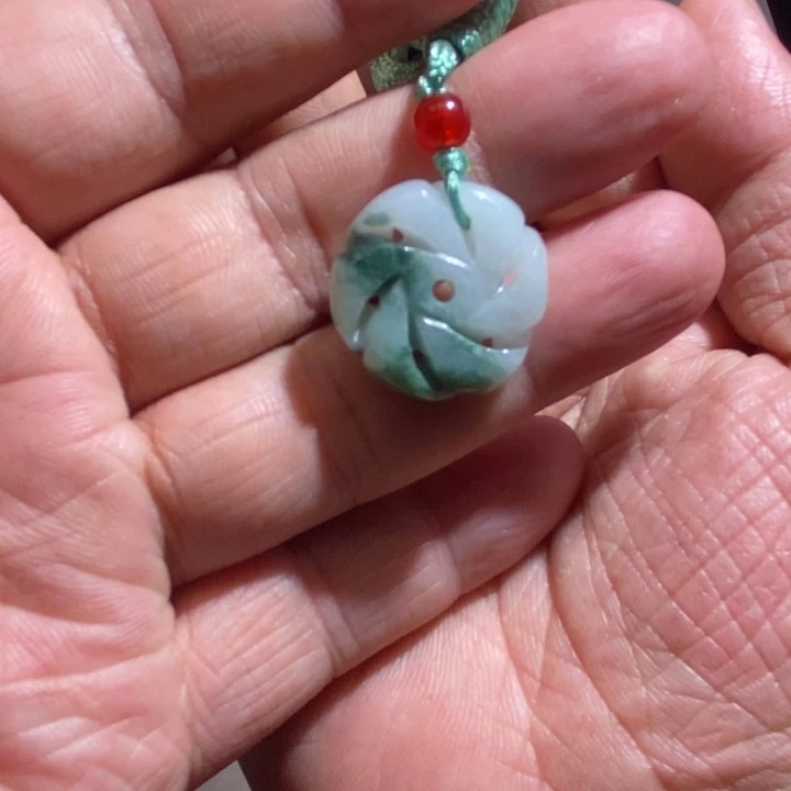 翡翠未镶嵌吊坠(不含链)风生水起