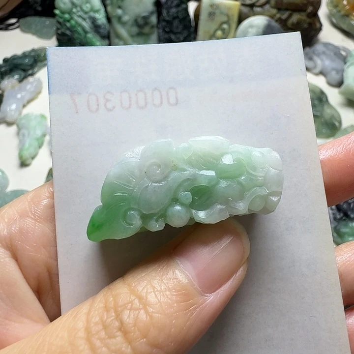 未镶嵌定制翡翠毛货