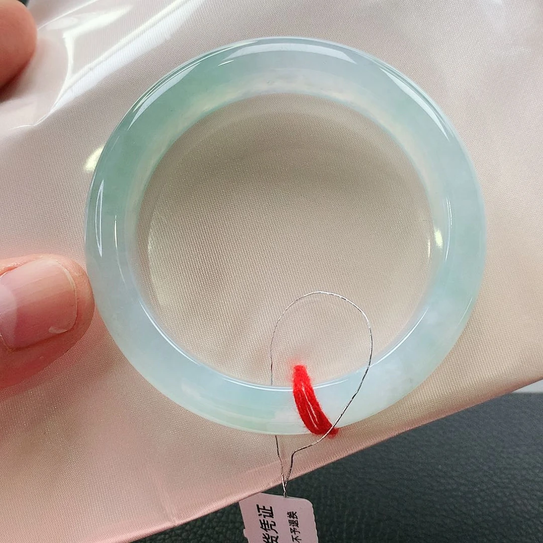 未镶嵌手镯翡翠天然翡翠手镯