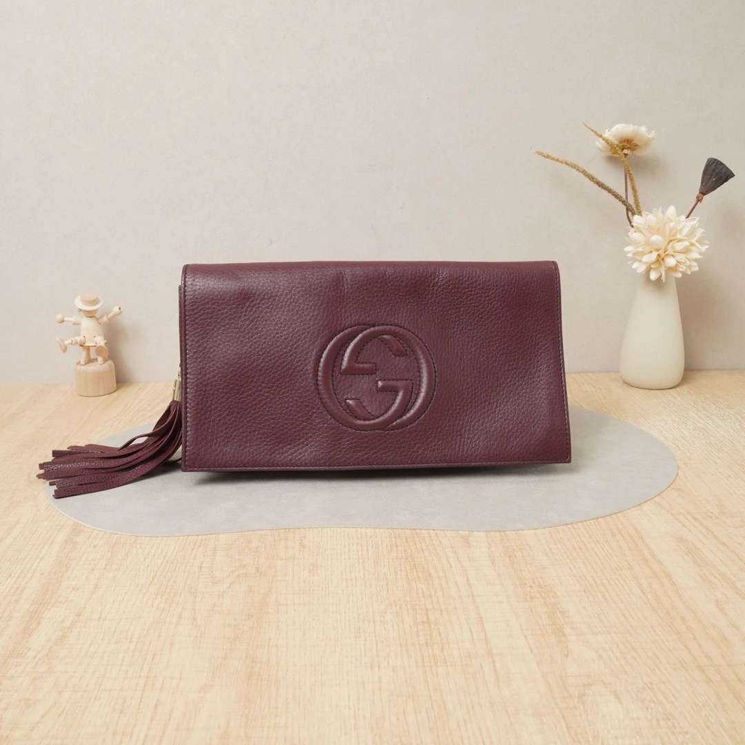 95新 GUCCI/古驰 soho流苏手拿包紫红色牛皮/挂饰/DS041176