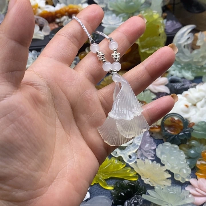 蛇纹石玉合金颈饰