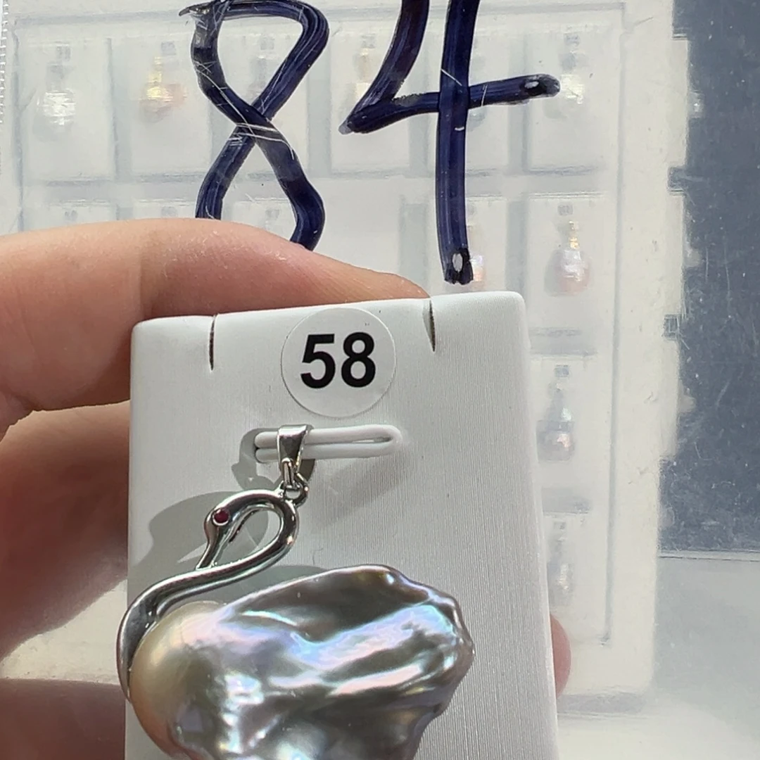 淡水珍珠颈饰合金