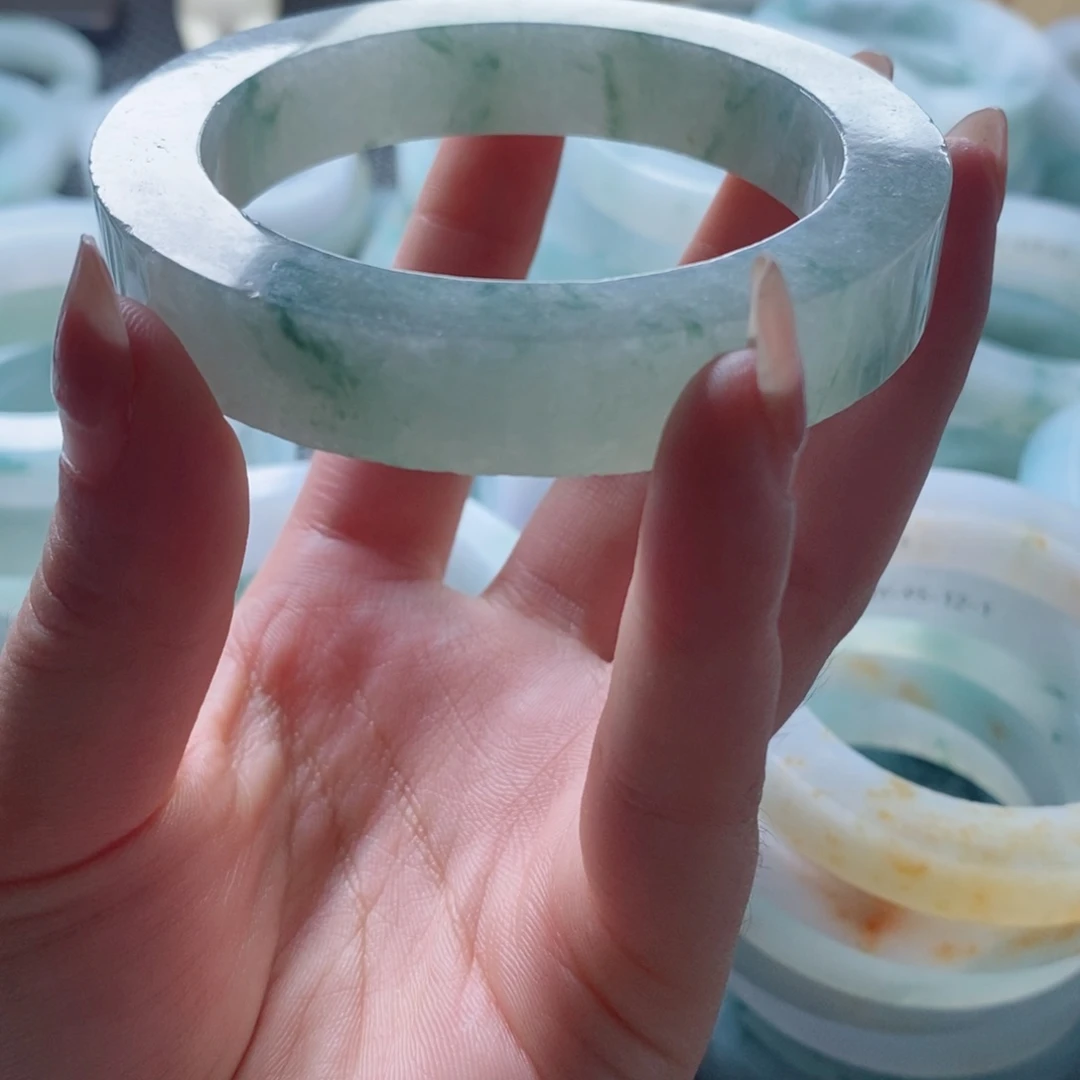 草***地定制翡翠翡翠未镶嵌