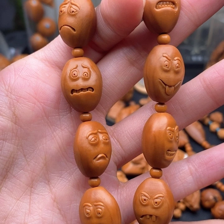 万***法橄榄核吊坠土豆怪9