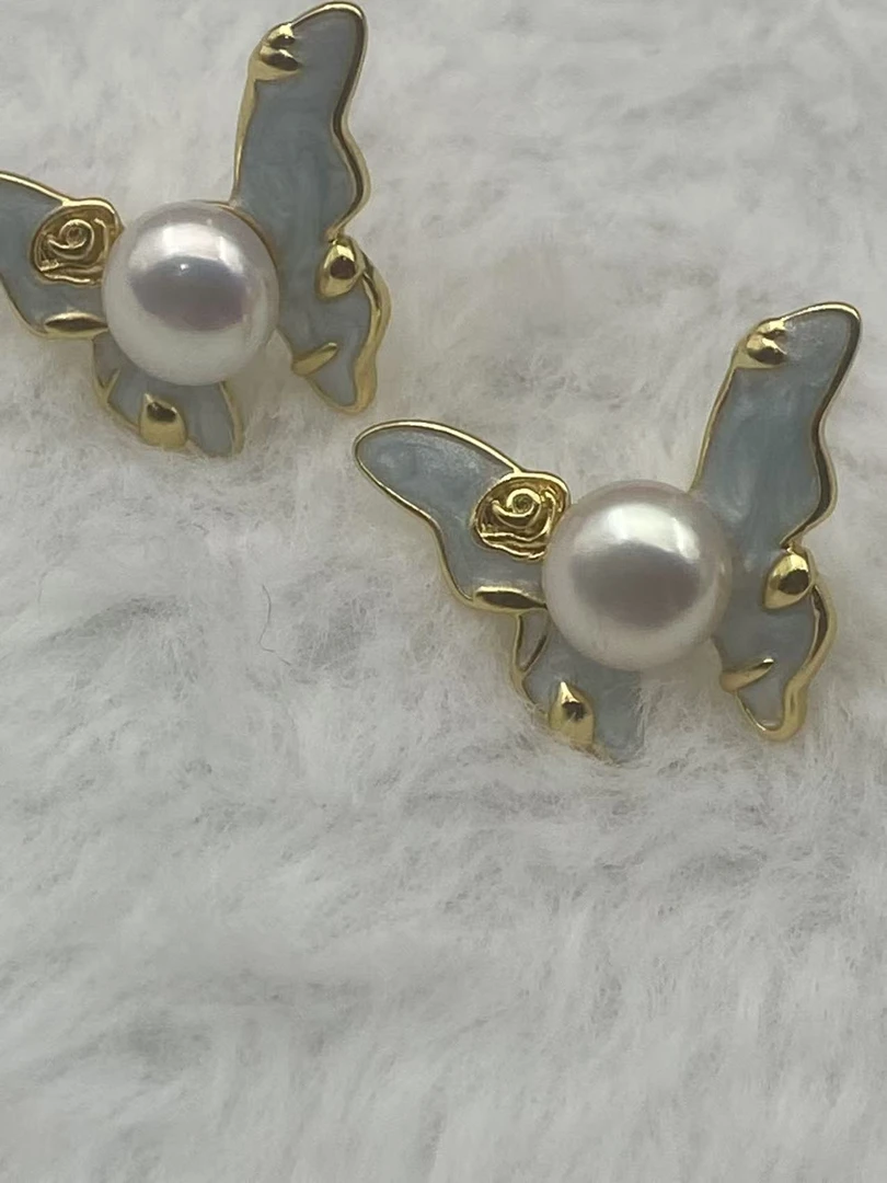 天然淡水蝴蝶珍珠耳钉色彩搭配绝美